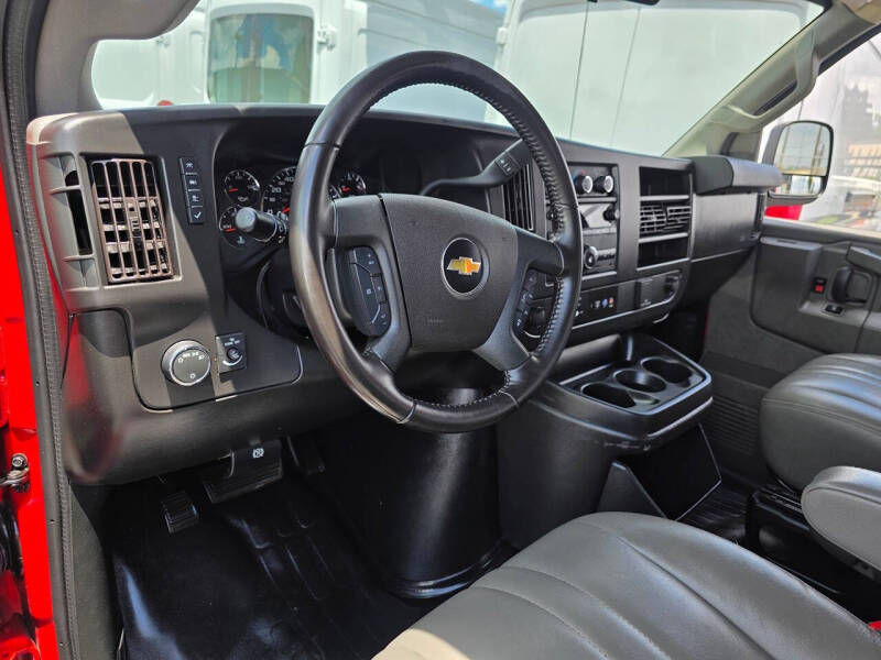 2021 Chevrolet Express 2500