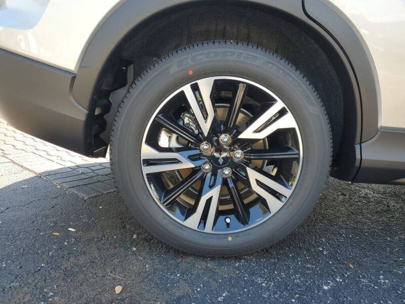 2026 Mitsubishi Eclipse Cross SE