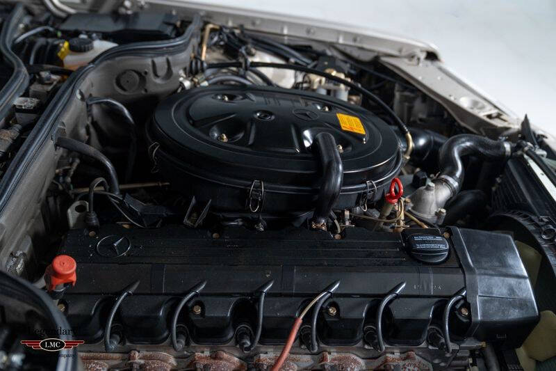 1991 Mercedes-Benz 300-Class