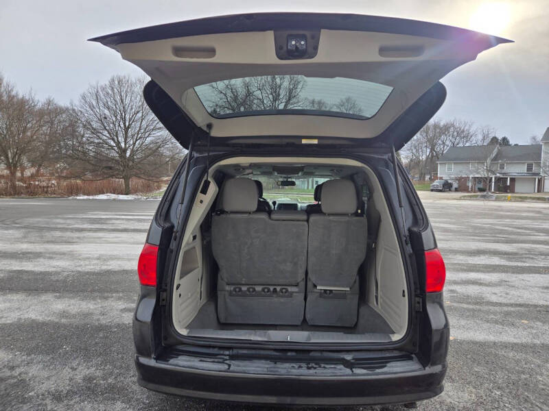 2011 Volkswagen Routan SEL