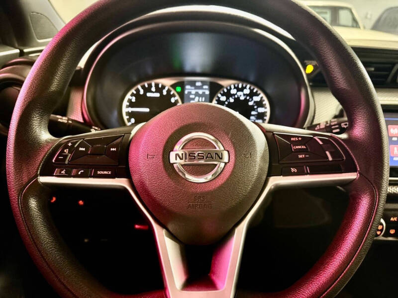 2020 Nissan Kicks S