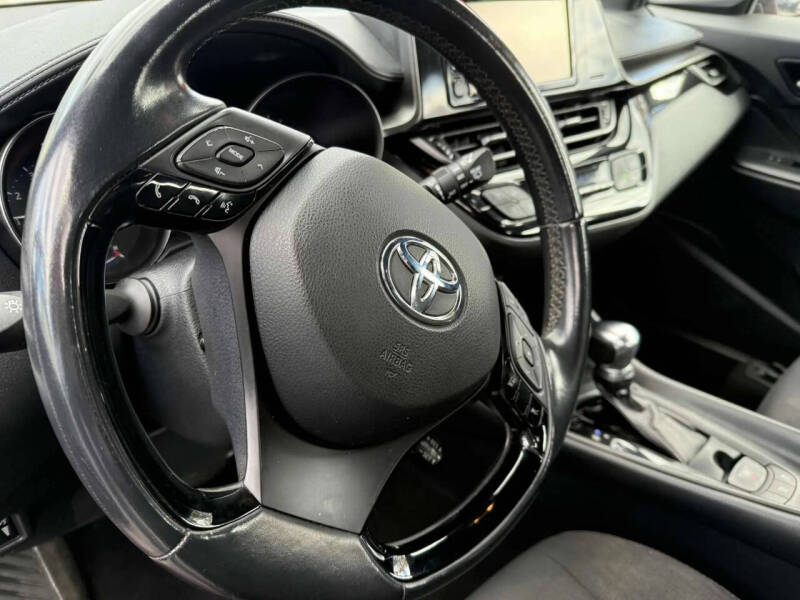 2018 Toyota C-HR XLE Premium