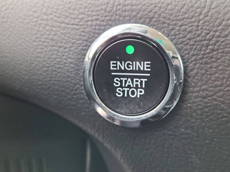 2023 Ford Edge Titanium