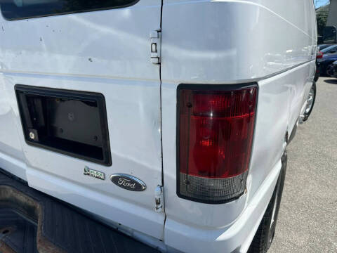 2012 Ford E-Series E-250