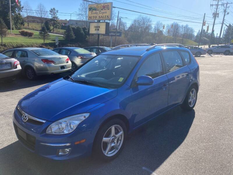 2011 Hyundai Elantra Touring for sale at Ricky Rogers Auto Sales in Arden NC