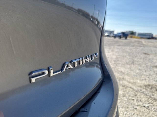 2024 Toyota Crown Platinum