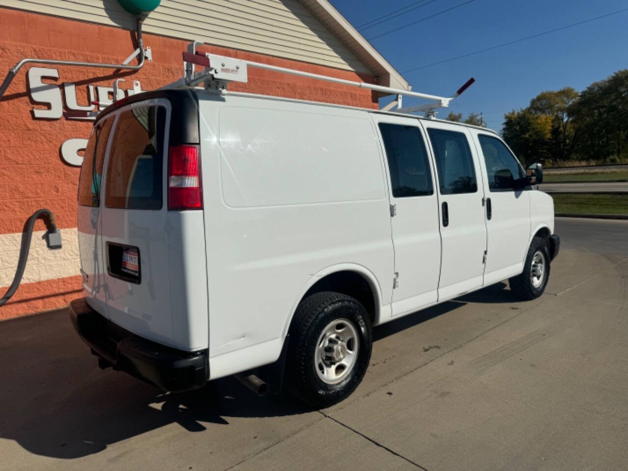 2016 Chevrolet Express for sale at Illinois Auto Wholesalers in Tolono, IL