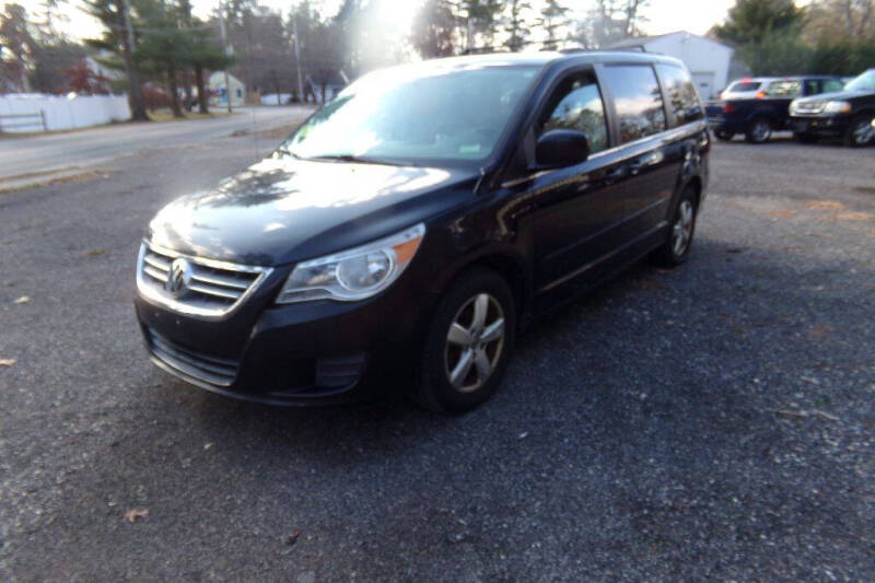 Volkswagen Routan's photo