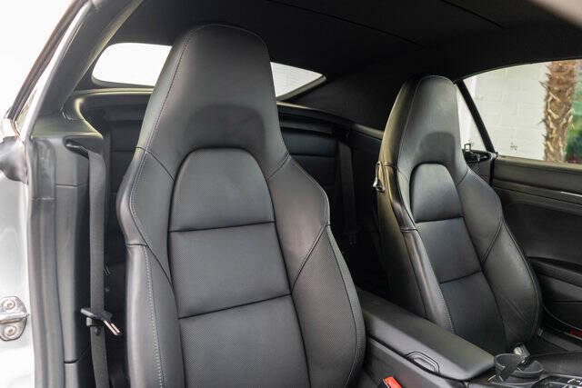 2014 Porsche 911 22