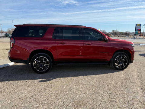 2023 Chevrolet Suburban RST