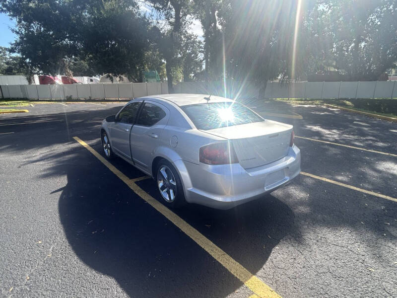 2012 Dodge Avenger SE