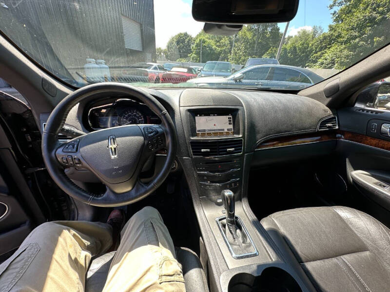 2017 Lincoln MKT Town Car Livery Fleet