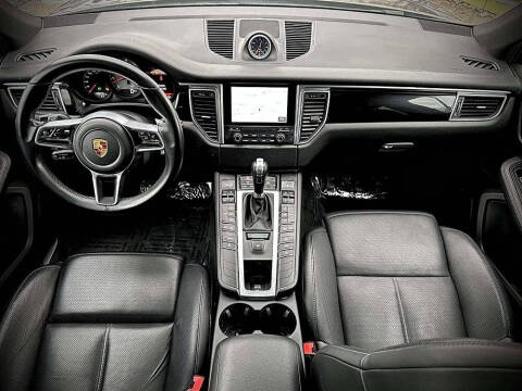 2018 Porsche Macan S