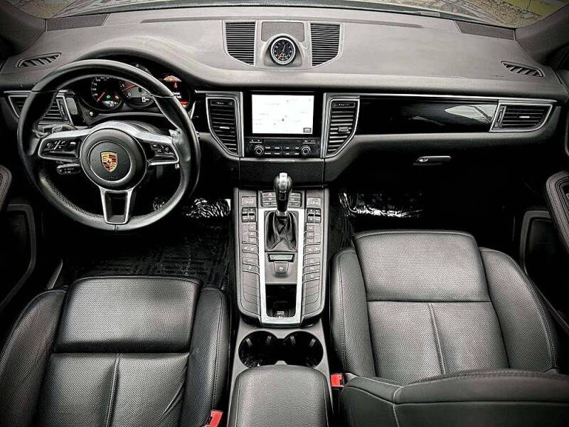 2018 Porsche Macan S