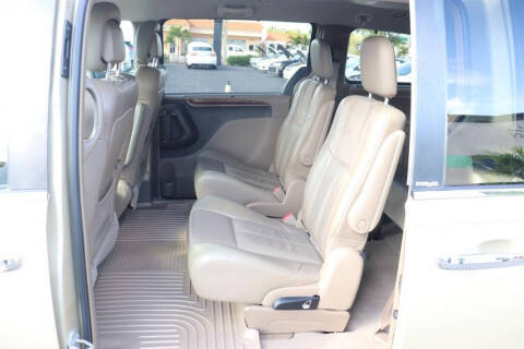 2011 Chrysler Town and Country Limited