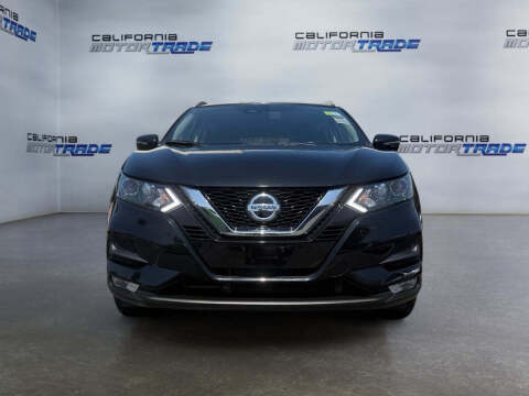 2022 Nissan Rogue Sport SV