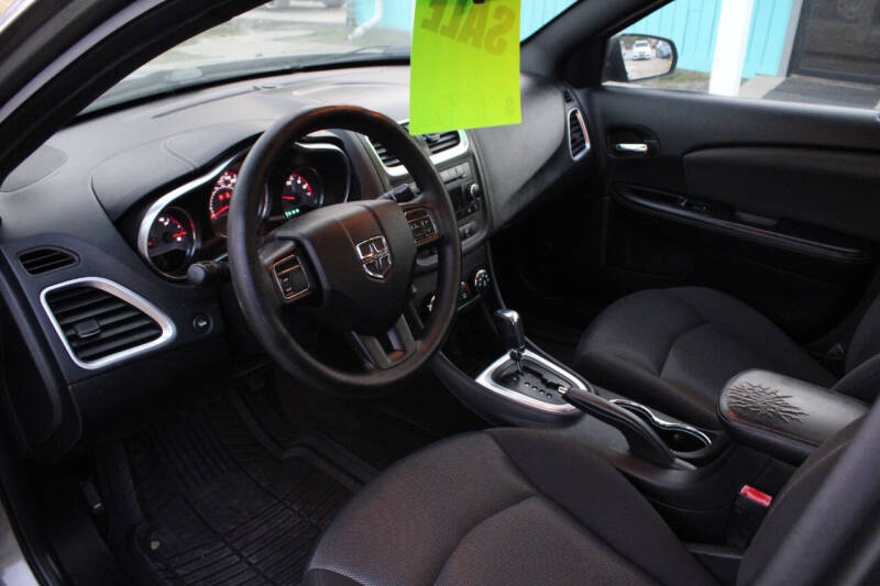 2013 Dodge Avenger SE V6