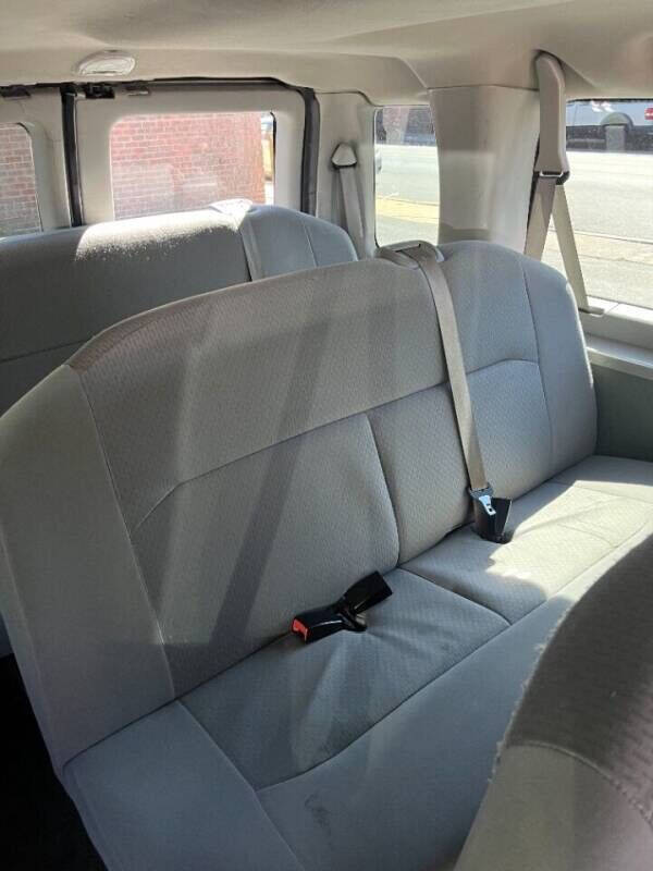 2008 Ford E-Series E-350 SD XLT