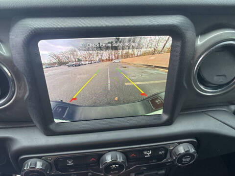 2023 Jeep Gladiator Overland