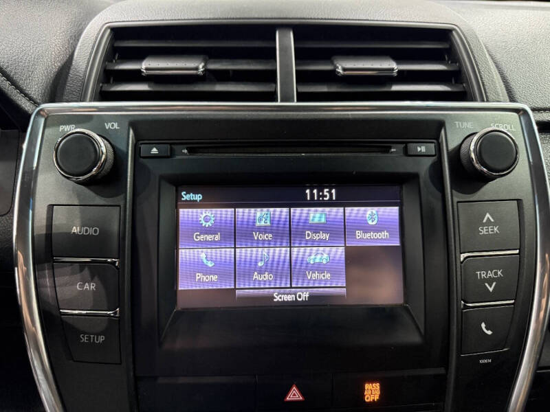 2017 Toyota Camry LE