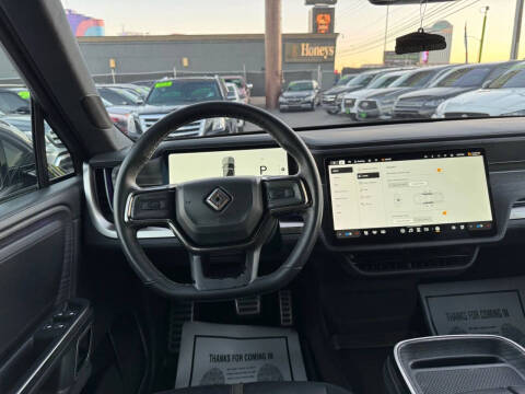 2023 Rivian R1T Adventure