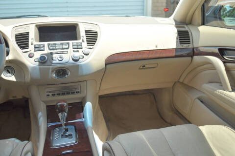 2005 Infiniti Q45