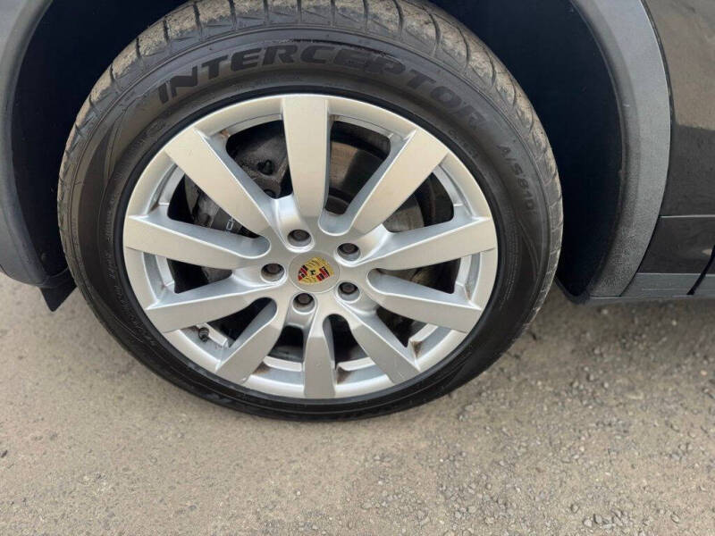 2014 Porsche Cayenne Platinum