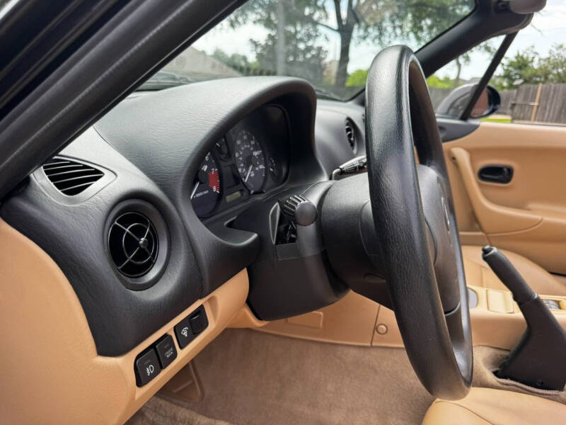 2000 Mazda MX-5 Miata LS