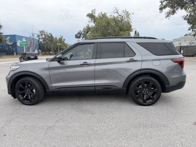 2022 Ford Explorer ST-Line