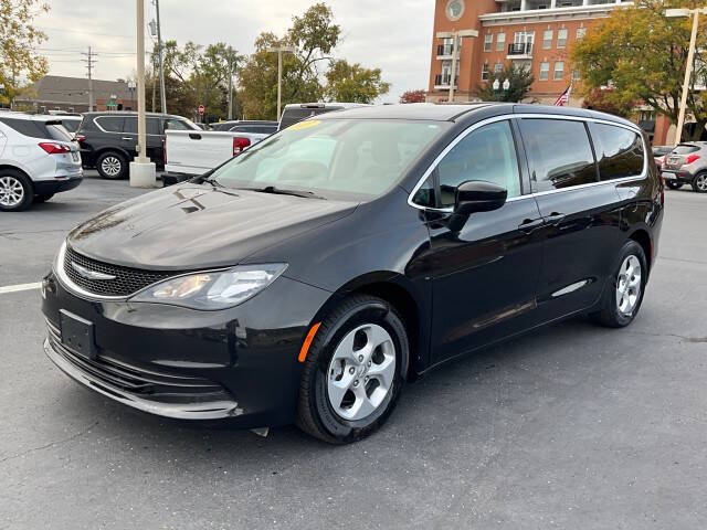 2017 Chrysler Pacifica LX