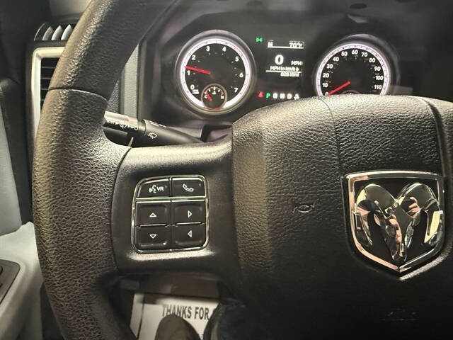 2017 RAM 1500 SLT