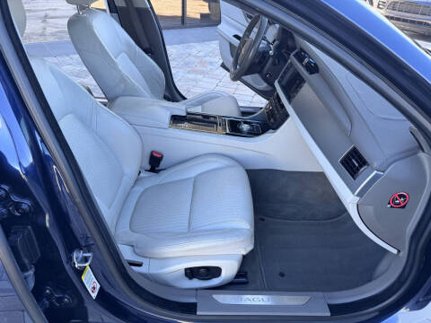 2016 Jaguar XF 35t Prestige