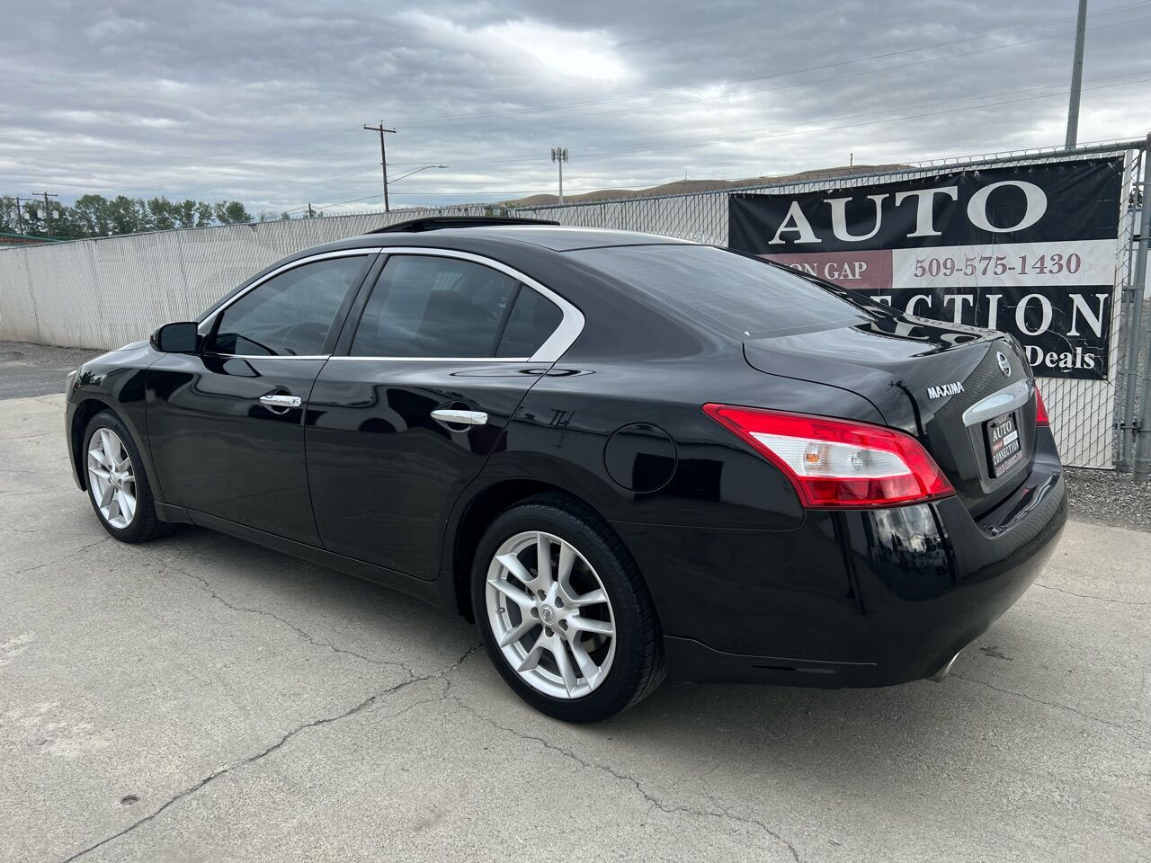 Preowned 2011 NISSAN Maxima 3.5 S 4dr Sedan for sale by Auto Connection in Union Gap, WA