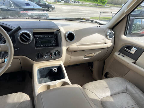 2005 Ford Expedition XLT