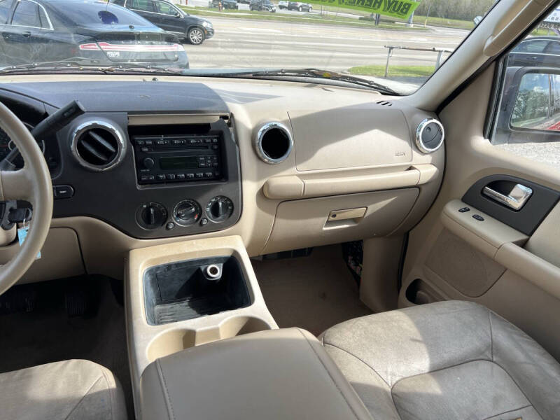 2005 Ford Expedition XLT