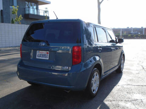 2010 Scion xB