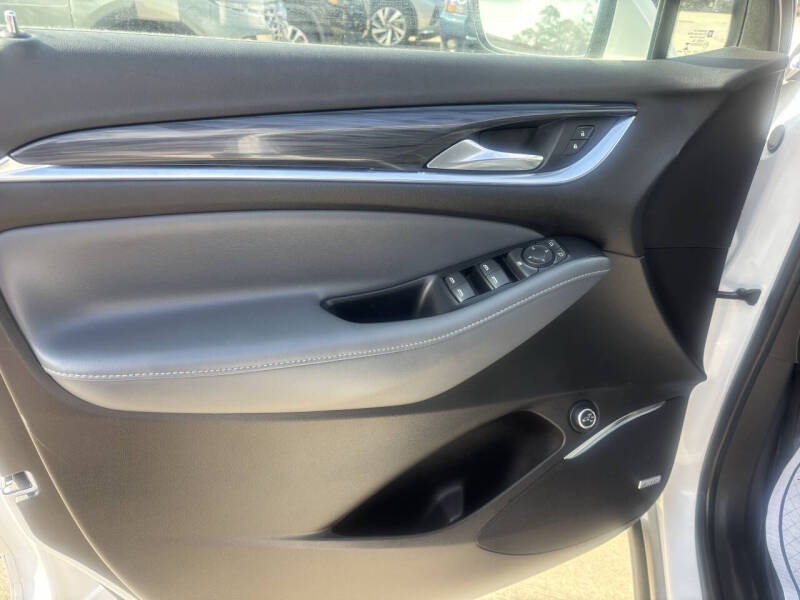 2021 Buick Enclave Essence