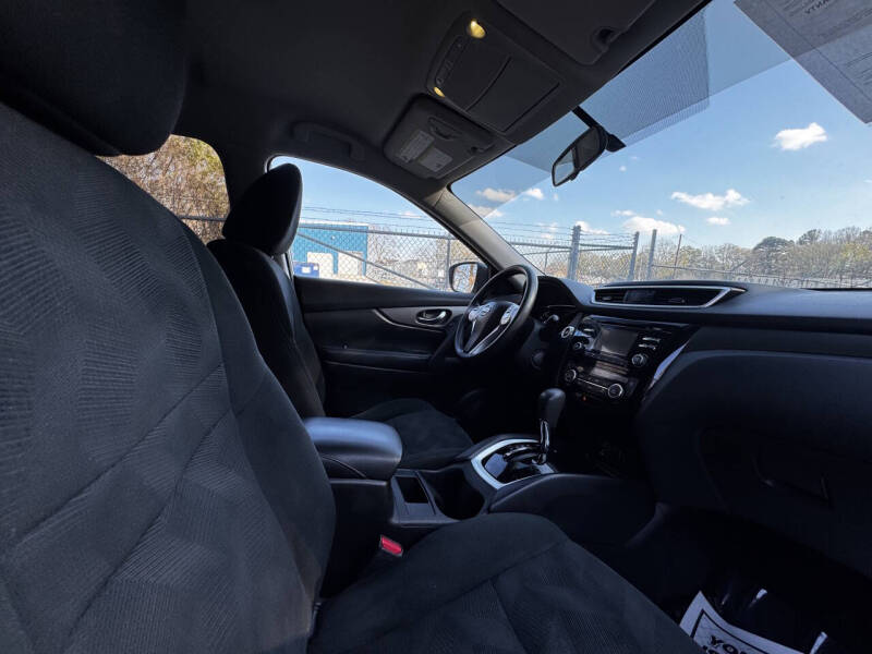 2016 Nissan Rogue SV