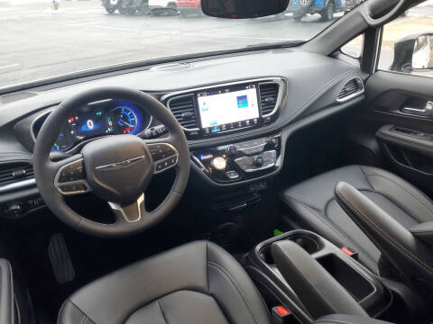 2025 Chrysler Pacifica Plug-In Hybrid