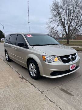 2013 Dodge Grand Caravan for sale at UNITED AUTO INC in South Sioux City NE