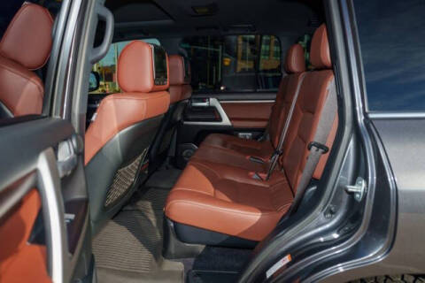 2018 Toyota Land Cruiser