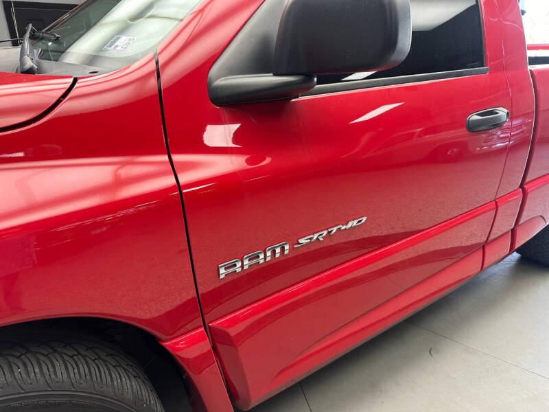 2005 Dodge Ram 1500 SRT-10