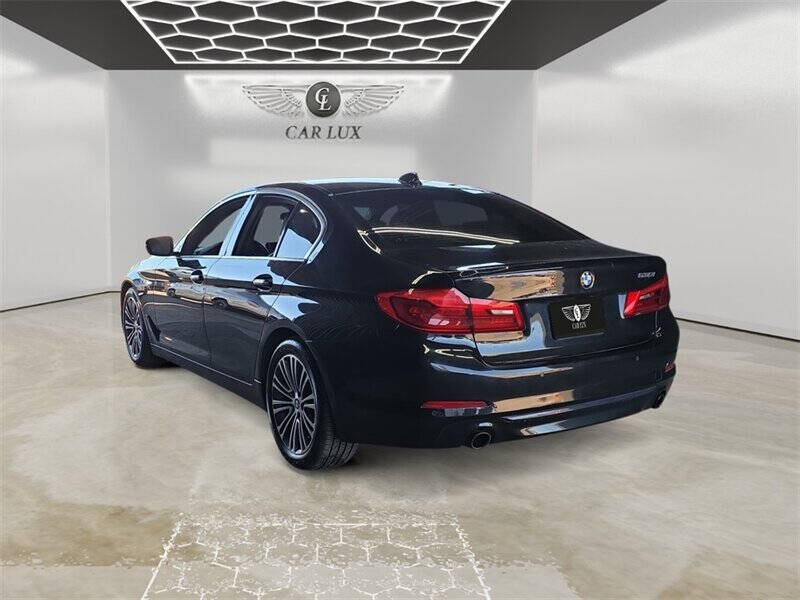 2018 BMW 5 Series 530i