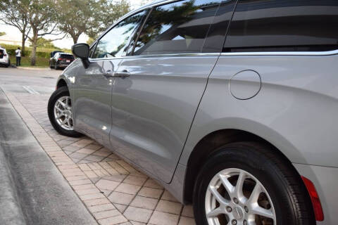 2017 Chrysler Pacifica Touring