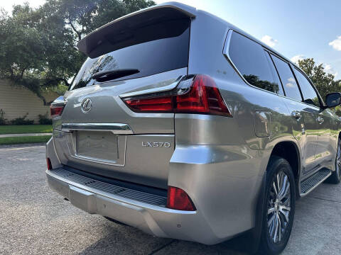 2019 Lexus LX 570 Three-Row