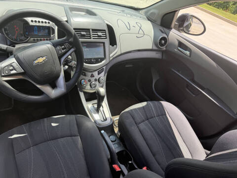 2016 Chevrolet Sonic LT Auto