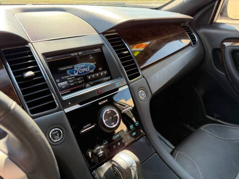 2014 Ford Taurus Limited