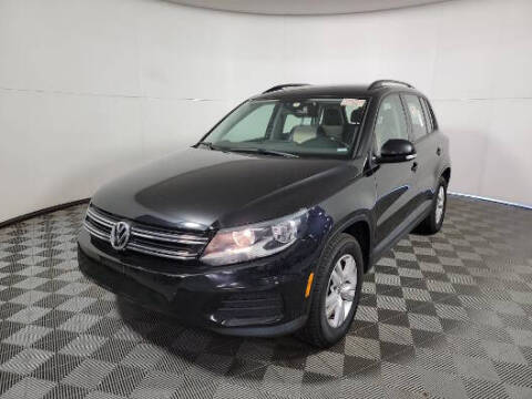 2017 Volkswagen Tiguan for sale at NORTH CHICAGO MOTORS INC in North Chicago IL