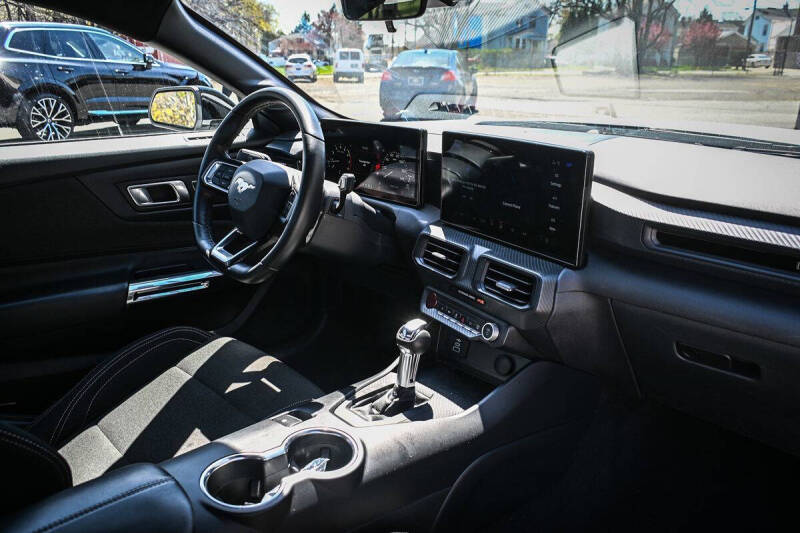 2024 Ford Mustang EcoBoost