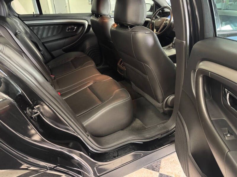 2015 Ford Taurus SEL